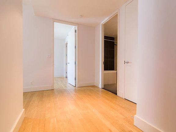 5th image of 114 Troutman St APT 528