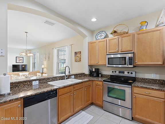 3rd image of 8526 Abaco Ct