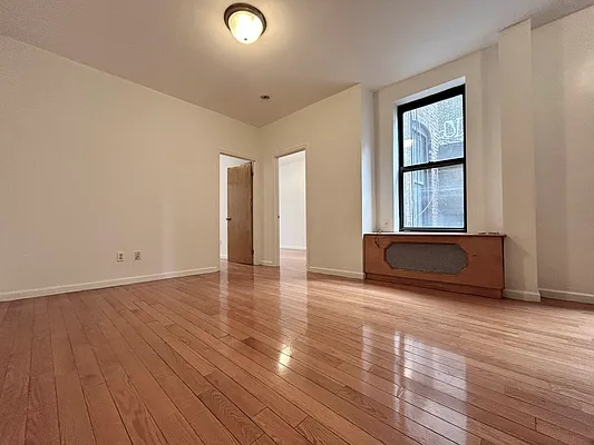 Rented by Taichi Fudosan | media 4