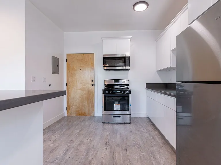 3048 W 12th Street — Photo 19