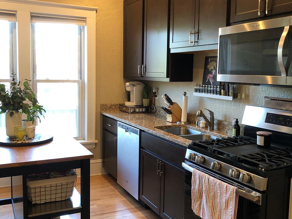 1st image of 2616 Hennepin Ave #100