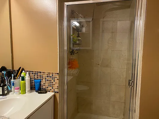 Sold by Sunshine R E LLC | media 12