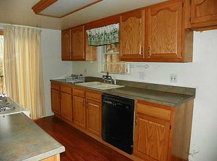 19 Patterson Rd, Finleyville, PA 15332