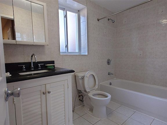 5th image of 14503 Frankton St