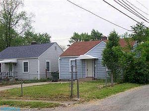 2nd image of 2375 Grasmere Ave