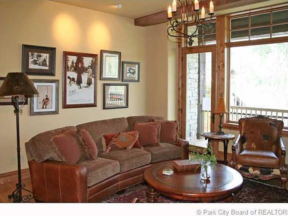 5th image of 8902 Empire Dr #305