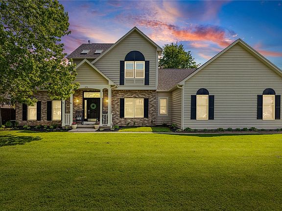 3rd image of 373 Cedar Creek Trl