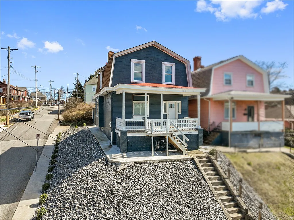 1601 Napoleon St photo 1