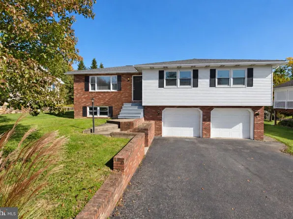 6 Rome Ct, Shamokin Dam, PA 17876