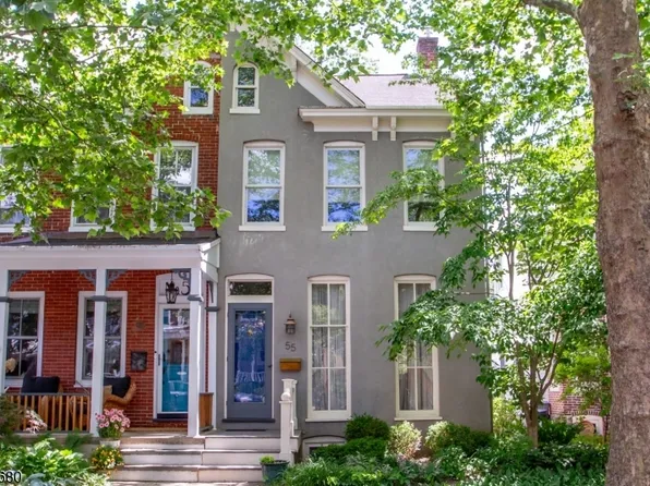 55 Elm St, Lambertville City, NJ 08530