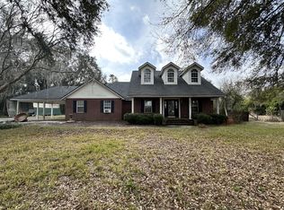 22490 Pine St, Lawtey, FL 32058