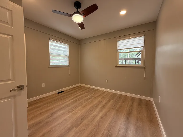 403 Wall Ave #AVENUE1 — Photo 14
