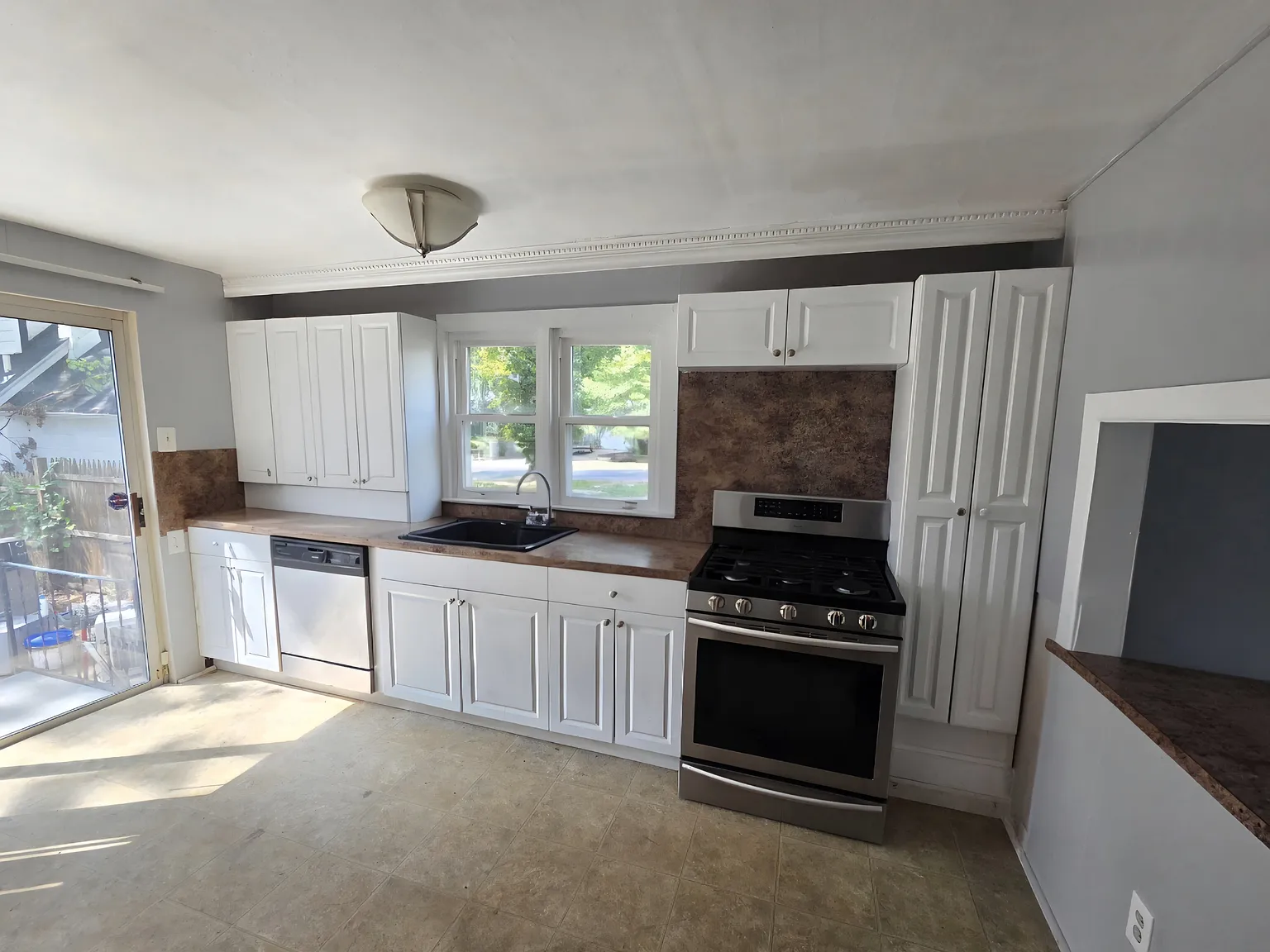 233 Clearfield Ave — Photo 3