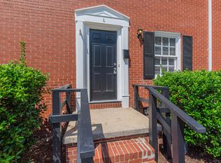 200 Greenbriar Rd #200B, Greensboro, NC 27405