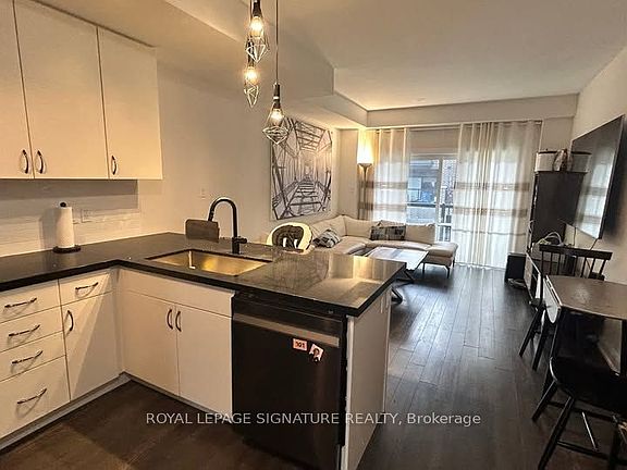 2nd image of 41 Creekbank Rd