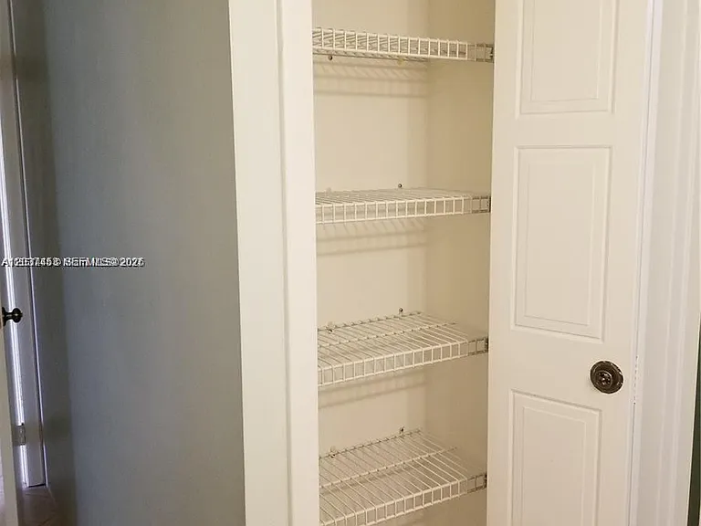 369 Lakeview Dr #204 — Photo 24