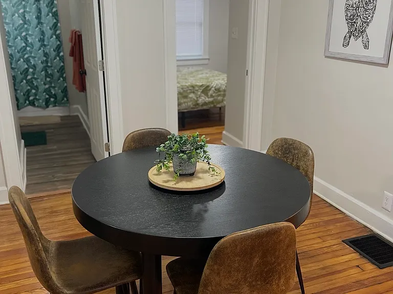 2409 Highland Pl — Photo 9