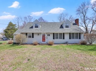 1732 Main St, Glastonbury, CT 06033