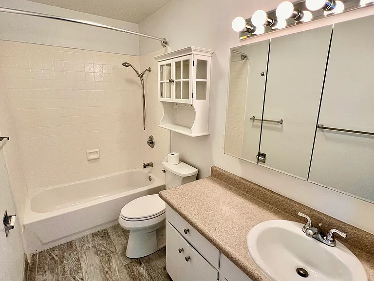 928 Fletcher Ln #2 — Photo 12