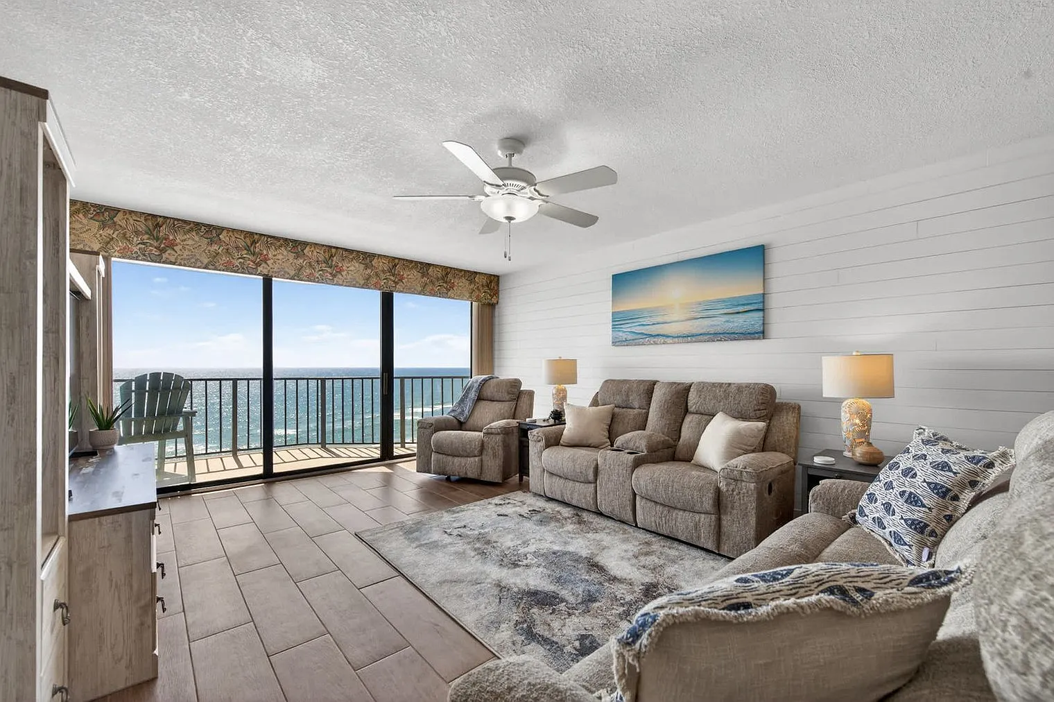 2 bed, 2.0 bath, $5,278 — Photo 1