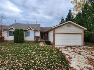 7014 Patricia Ct, Center Line, MI 48015