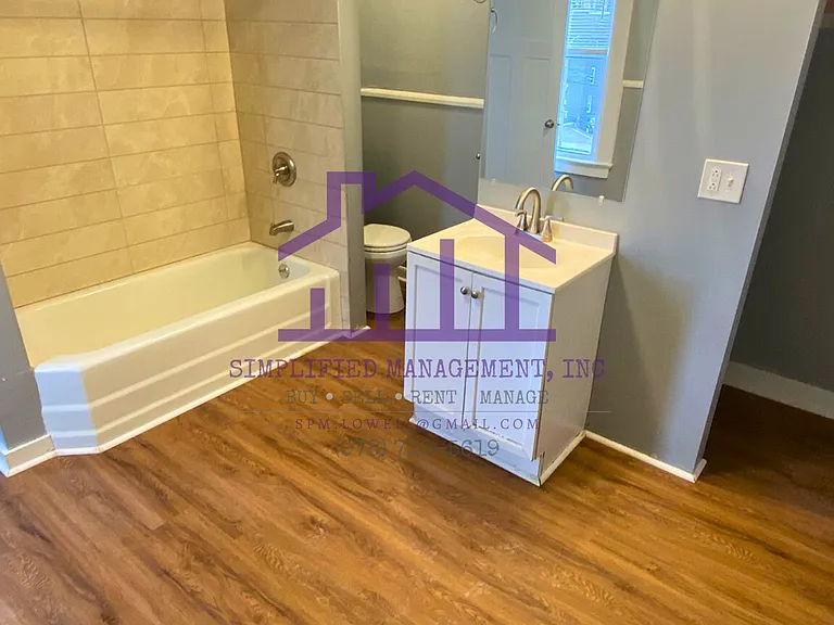 248 Park St #4 — Photo 8
