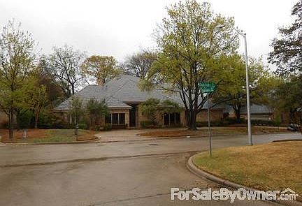 1st image of 6019 Club Oaks Dr