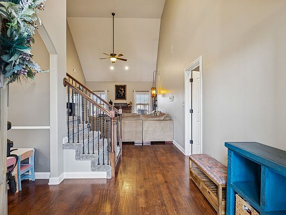 4th image of 1533 Green Grove Way