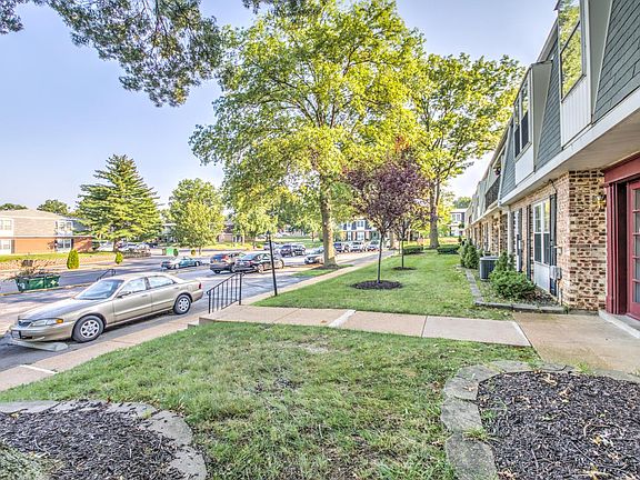 3rd image of 1726 Herault Pl APT D