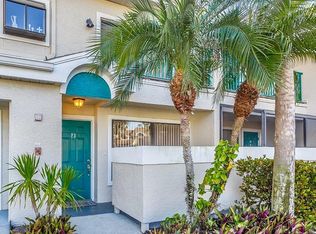 71 Emerald Woods Dr APT F3, Naples, FL 34108