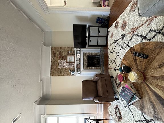 2nd image of 3730 N Sheffield Ave APT 2F