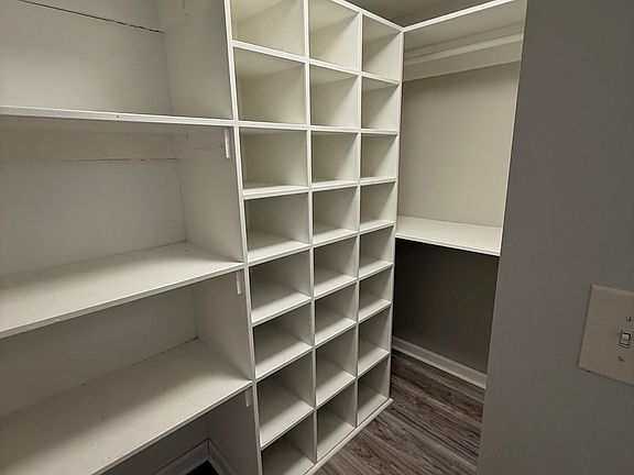 5th image of 1404 S Gerrard Dr