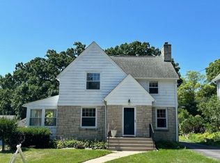 641 W School St, Columbus, WI 53925