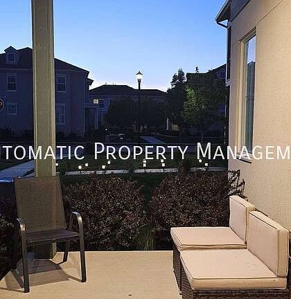 2nd image of 10631 S Skamania Way