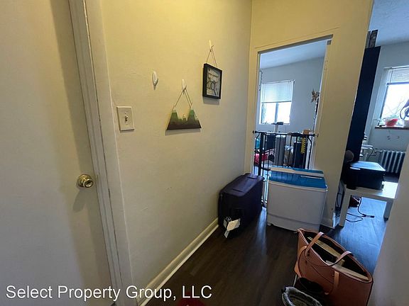 4th image of 3553 N Oakland Ave #411