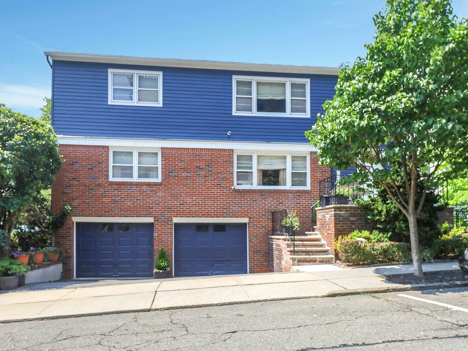 3 bed, 1.0 bath, $3,600 — Photo 1