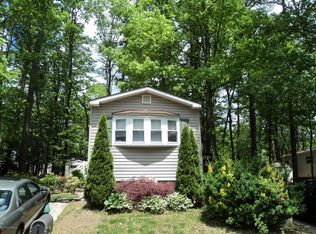 7 Columbine Dr, Jackson, NJ 08527