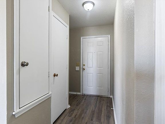 4th image of 209 E B Ave