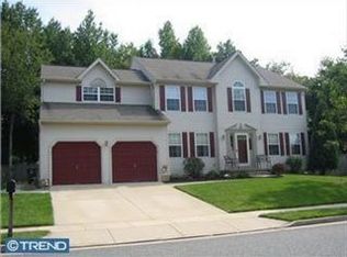13 Woodmont Ct, Mantua, NJ 08051
