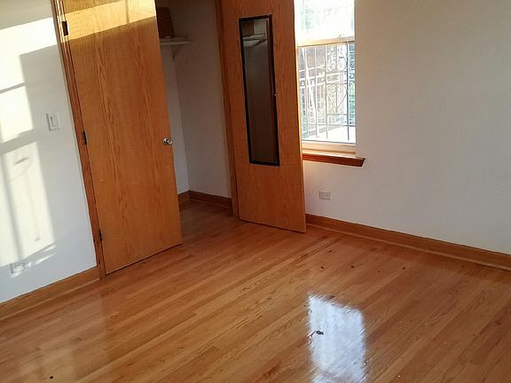 4th image of 2502 N Southport Ave APT 2