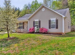 212 Kinnley Ct, Greensboro, NC 27455