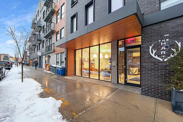 Rented by Compass | media 13