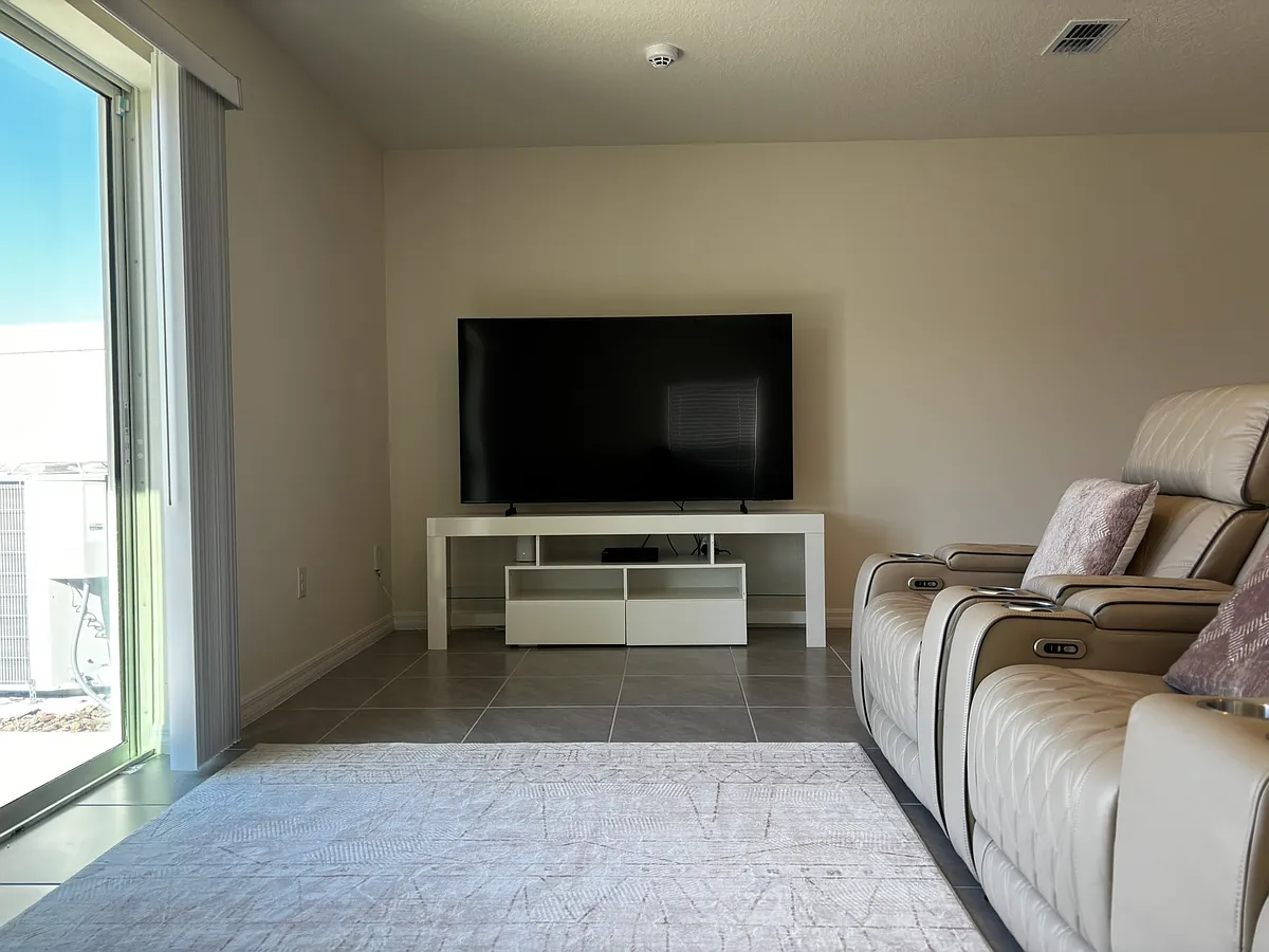Building Photo - 520 Zinfandel Dr #1