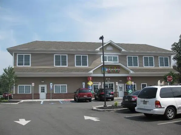 414 Rahway Ave #210, Woodbridge, NJ 07095
