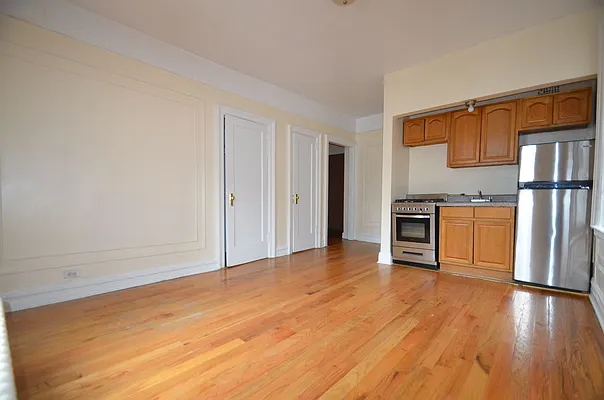 Rented by CITY SKYLINE REALTY INC | media 7