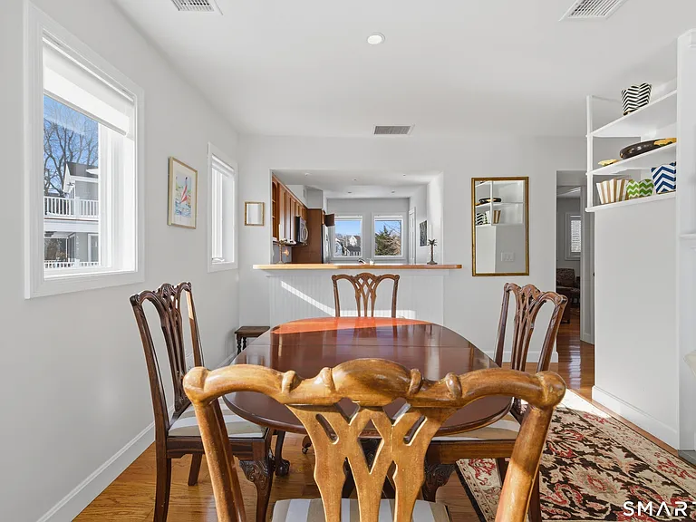 2 Miller St — Photo 4