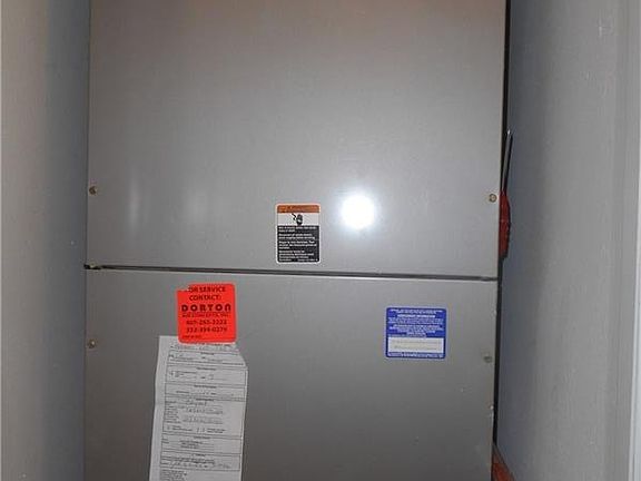 2nd image of 3620 Doe Run Dr