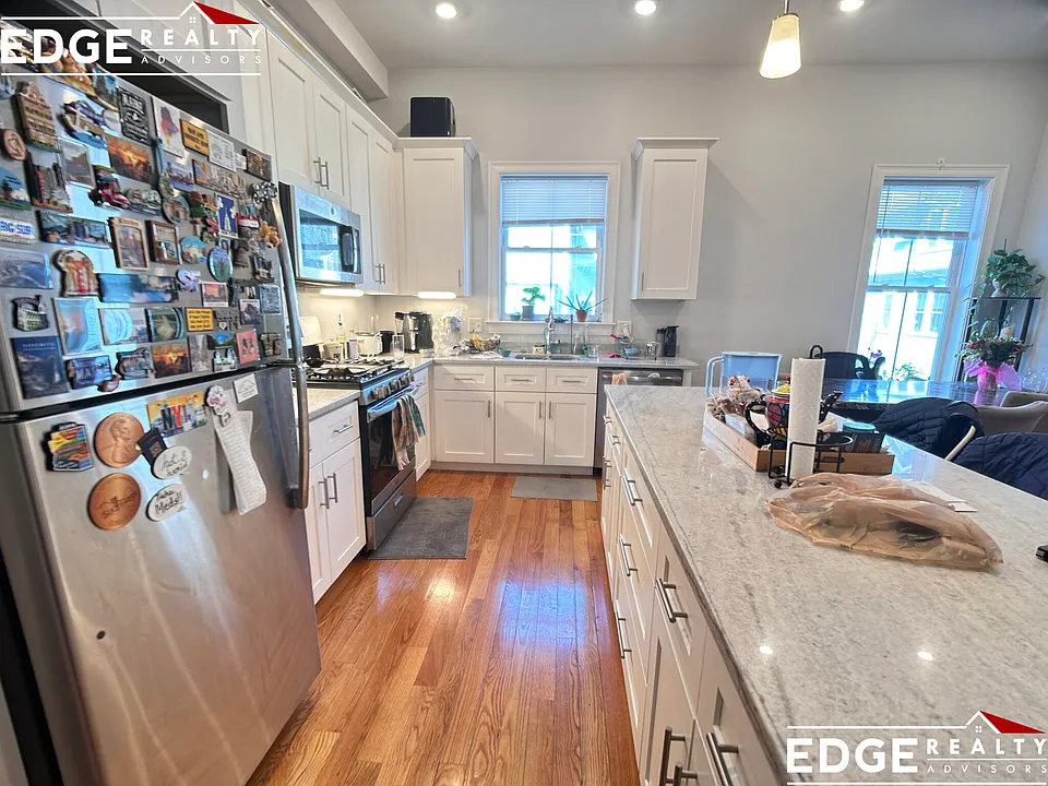 18 Murdock St #4