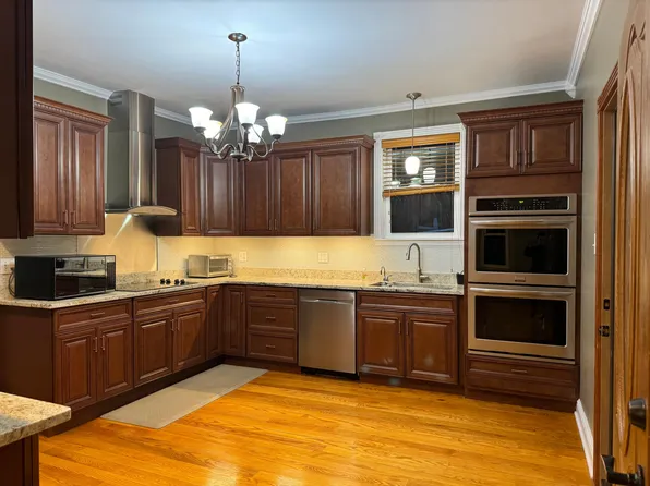 3972 Pine St, Allison Park, PA 15101