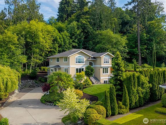 2nd image of 1479 Mukilteo Boulevard